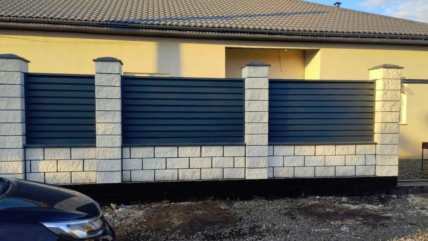 Фото 4 Забор жалюзи ХайТек RAL7024 МАТТЕ Серый Графит двусторонний матовый